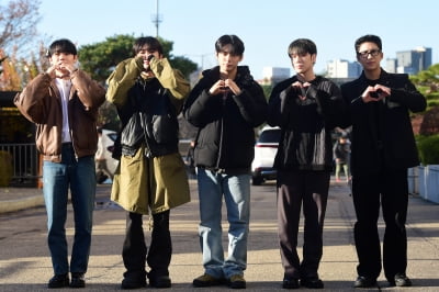 [포토] 에이스, '멋진 모습으로 하트~'