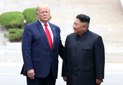 미국 "트럼프, 이번 순방서 김정은 만날 일정 없지만…변동 가능"