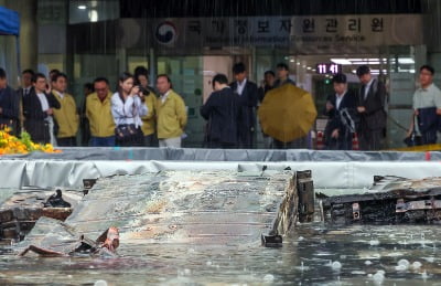중대본 "국정자원 장애시스템 복구율 50% 넘어…점진 회복 단계"