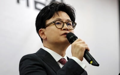 한동훈 "李대통령, 문재인 정부 따라 하며 부동산 공약 뒤집어"