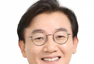 민주당 유일 부산 현역 의원…‘해수부 이전’ 중책